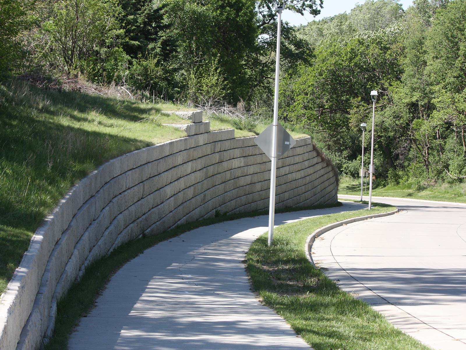 walls widening roads 05